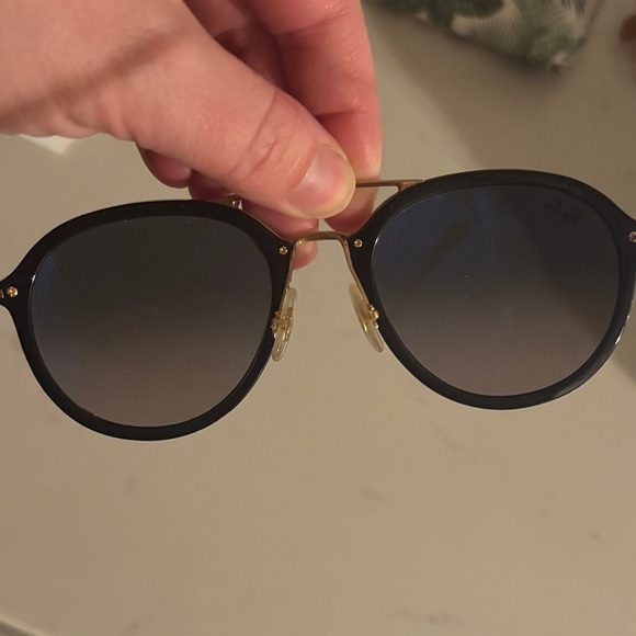 Ray-Ban Classic Black and Gold Sunglasses - Picture 3 of 4